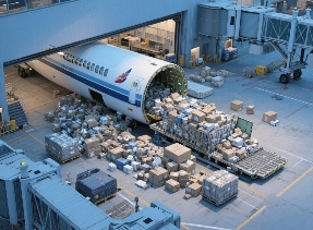 国际空运“甩柜期”预警:哪个时候订舱时效最稳?(图2) 国际空运