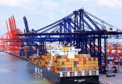 特朗普关税效应显现,洛杉矶港 5 月进口量同比下降 9%(国际海运新闻资讯) 特朗普关税效应显现,洛杉矶港 5 月进口量同比下降 9%(国际海运新闻资讯)